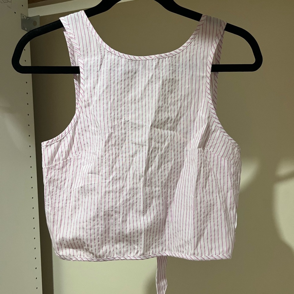 American Eagle Cropped Tie Back Shirt
